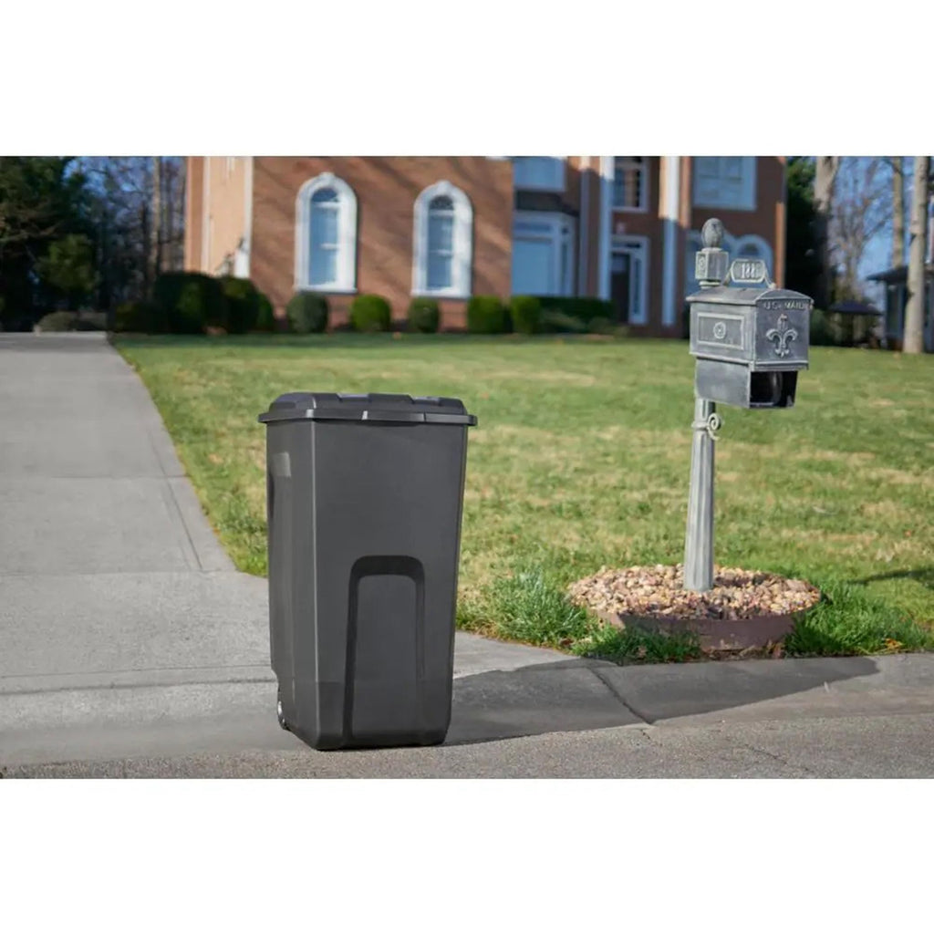 Black 45-Gallons Plastic Wheeled Trash Can with Lid S277752